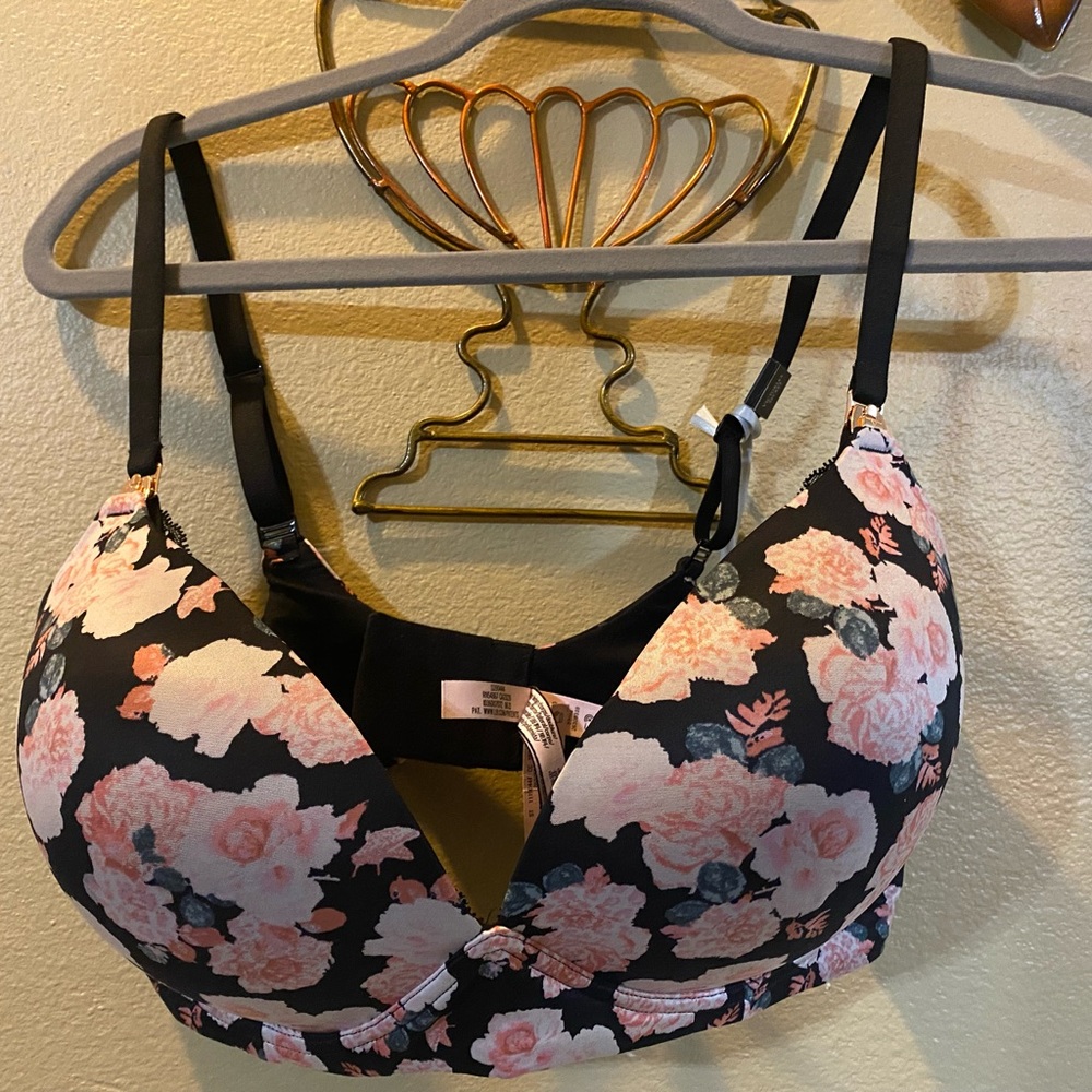 VICTORIA'S SECRET Body by Victoria NO WIRE Nursing Bra Floral Wireless sz 34DDD